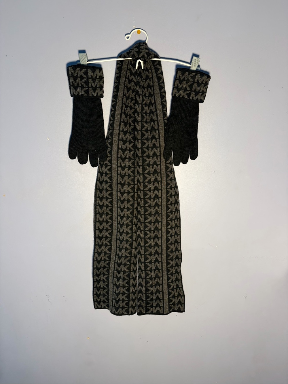 MICHAEL Michael Kors Black and Gray MK Logo Knit Scarf